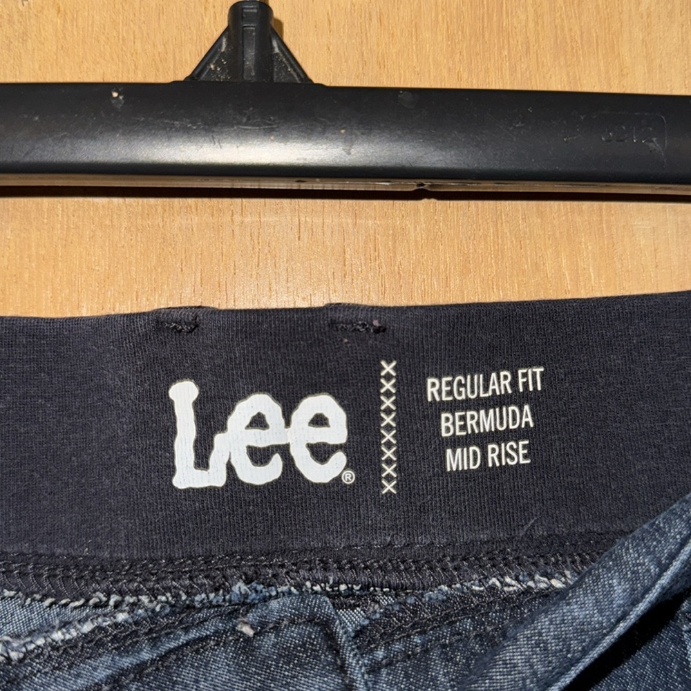 Lee Blue Jean Shorts Classic Denim Style - Picture 3 of 4